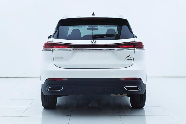 Used CHANGAN X7 PLUS 2024 1.5T Automatic Luxury 7-Seater Exterior 5