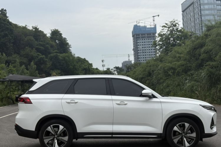 Used CHANGAN X7 PLUS 2024 1.5T Automatic Luxury Edition 5 Seats Exterior 8