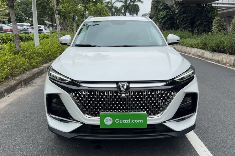 Used CHANGAN X7 PLUS 2024 1.5T Automatic Luxury 7-Seater Front