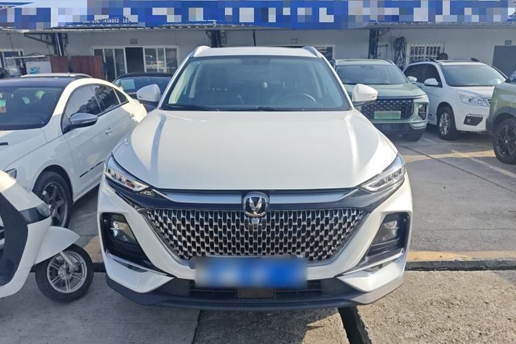 Used CHANGAN X7 PLUS 2024 1.5T Automatic Luxury 7-Seater Front