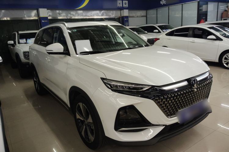 Used CHANGAN X7 PLUS 2024 1.5T Automatic Luxury 7-Seater Front Right 45 Deg