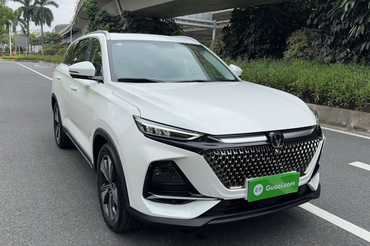 Used CHANGAN X7 PLUS 2024 1.5T Automatic Luxury 7-Seater Front Right 45 Deg