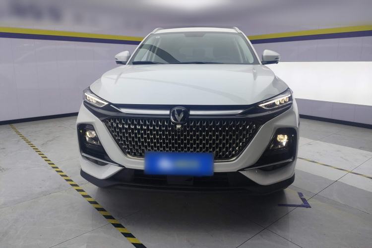 Used CHANGAN X7 PLUS 2024 1.5T Automatic Luxury 7-Seater Front