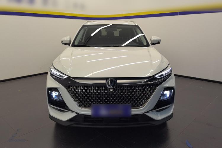 Used CHANGAN X7 PLUS 2024 1.5T Automatic Luxury 7-Seater Front