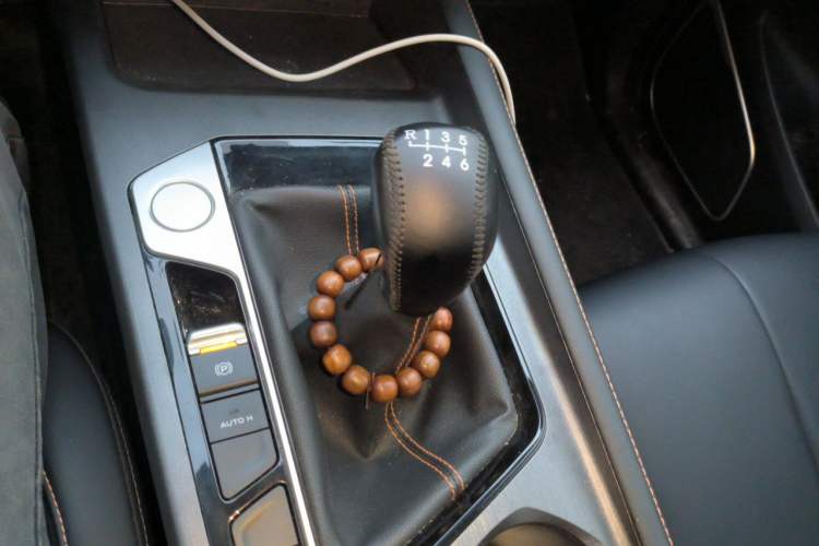 Used CHANGAN X7 PLUS 2024 1.5T Manual Luxury 7-Seater Gear Lever
