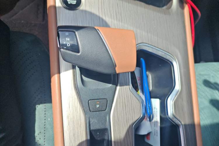 Used CHANGAN X7 PLUS 2024 1.5T Automatic Smart Enjoyment 5-Seater Gear Lever