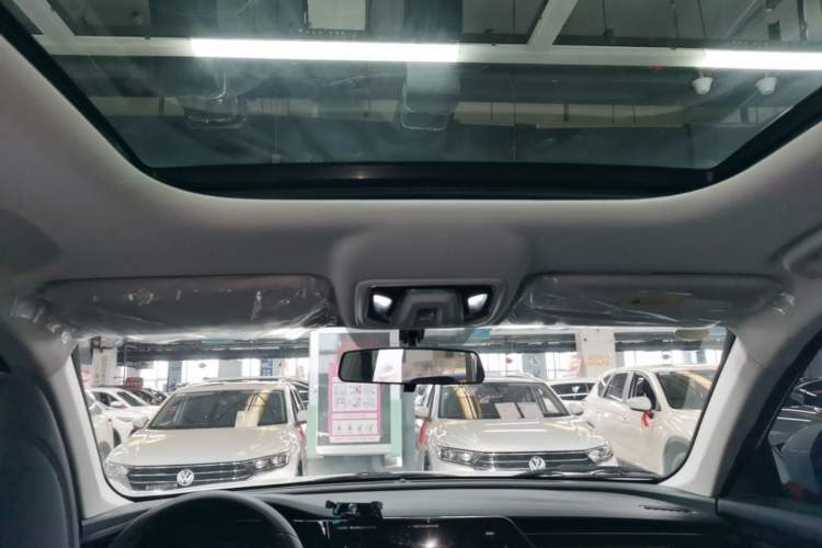 Used CHANGAN X7 PLUS 2024 1.5T Automatic Luxury Edition 5 Seats Headliner