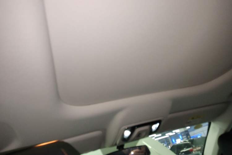 Used CHANGAN X7 PLUS 2024 1.5T Automatic Luxury 7-Seater Headliner