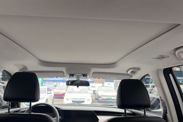 Used CHANGAN X7 PLUS 2024 1.5T Automatic Luxury Edition 5 Seats Headliner
