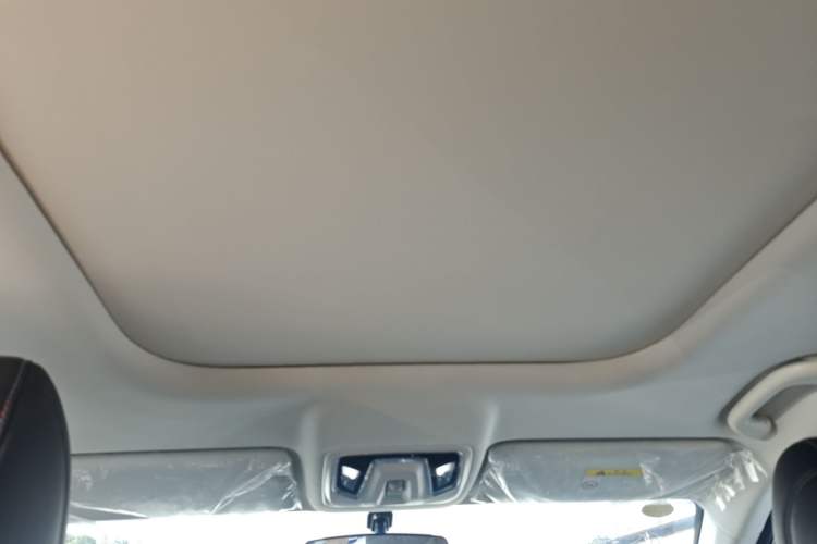 Used CHANGAN X7 PLUS 2024 1.5T Automatic Luxury 7-Seater Headliner