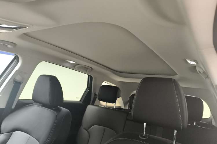 Used CHANGAN X7 PLUS 2024 1.5T Automatic Luxury 7-Seater Headliner