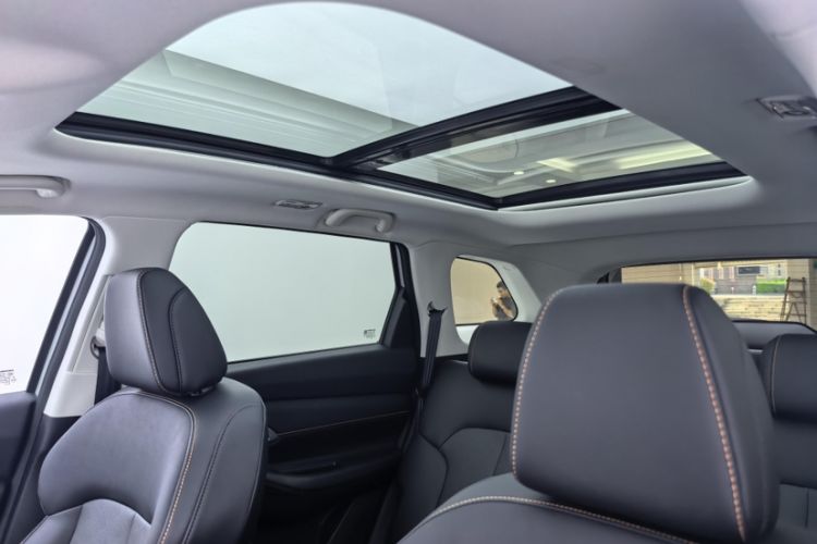 Used CHANGAN X7 PLUS 2024 1.5T Automatic Luxury 7-Seater Interior 14