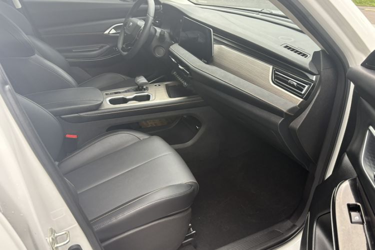 Used CHANGAN X7 PLUS 2024 1.5T Automatic Luxury Edition 5 Seats Interior 2