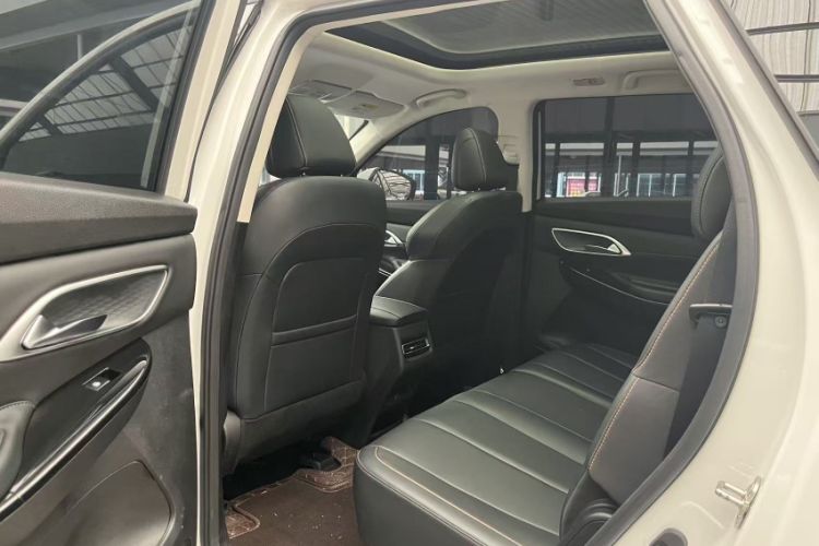 Used CHANGAN X7 PLUS 2024 1.5T Automatic Prestige 7-Seater Interior 3