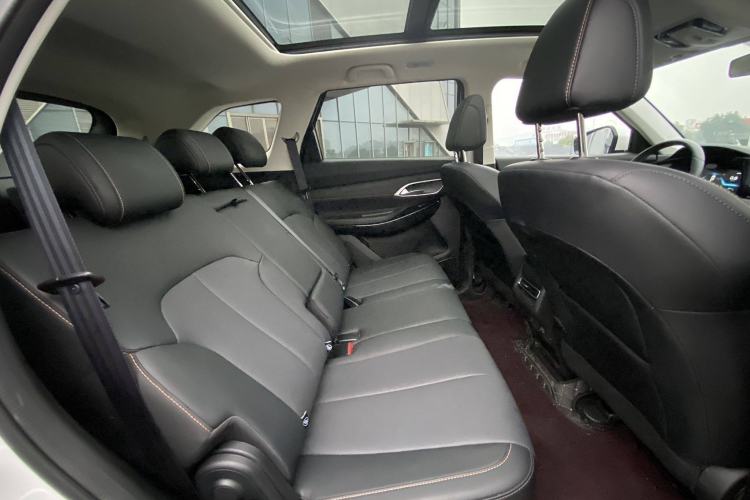 Used CHANGAN X7 PLUS 2024 1.5T Automatic Luxury 7-Seater Interior 3