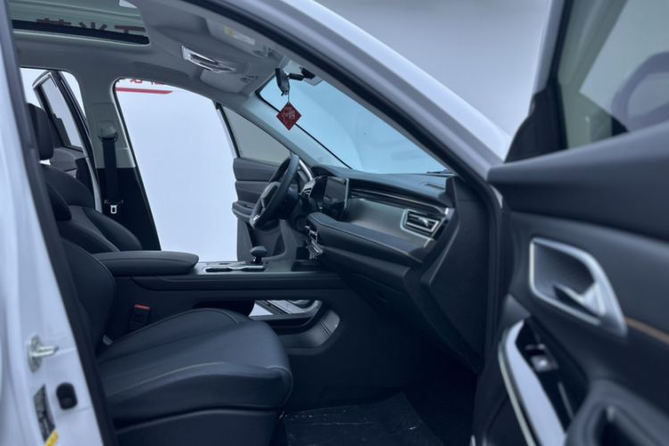Used CHANGAN X7 PLUS 2024 1.5T Automatic Smart Enjoyment 5-Seater Interior 4