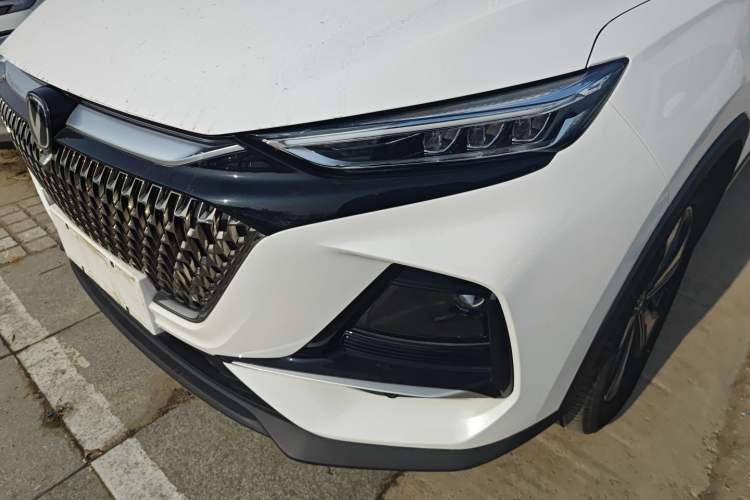 Used CHANGAN X7 PLUS 2024 1.5T Automatic Luxury 7-Seater Left Front Headlight