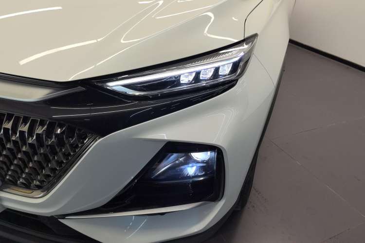 Used CHANGAN X7 PLUS 2024 1.5T Automatic Luxury 7-Seater Left Front Headlight