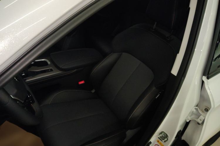 Used CHANGAN X7 PLUS 2024 1.5T Automatic Luxury 7-Seater Left Front Seat