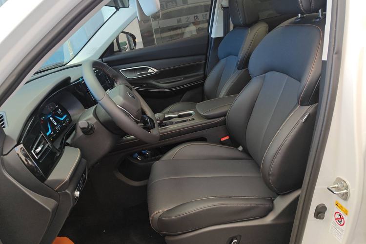 Used CHANGAN X7 PLUS 2024 1.5T Automatic Luxury 7-Seater Left Front Seat
