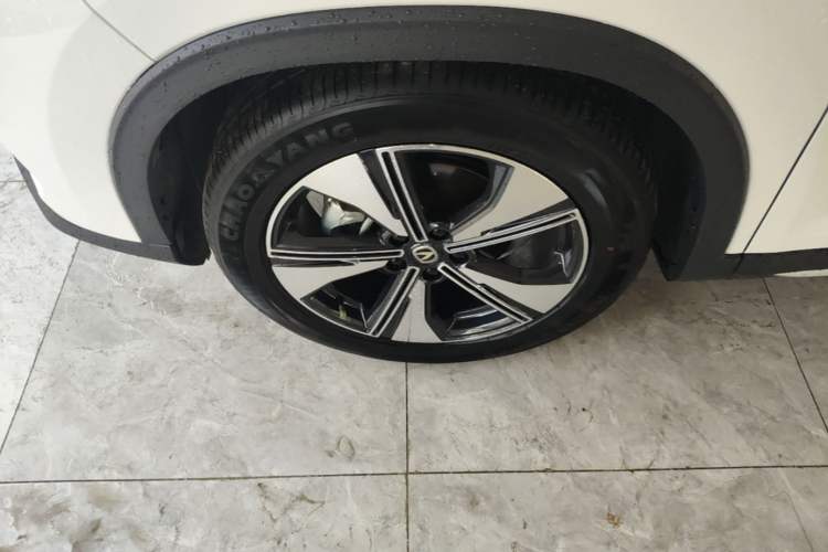 Used CHANGAN X7 PLUS 2024 1.5T Automatic Smart Enjoyment 5-Seater Left Front Wheel Hub