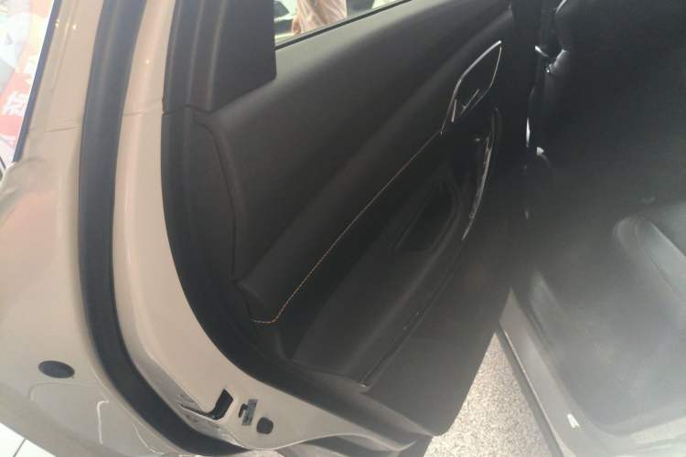 Used CHANGAN X7 PLUS 2024 1.5T Automatic Luxury 7-Seater Left Rear Door Interior