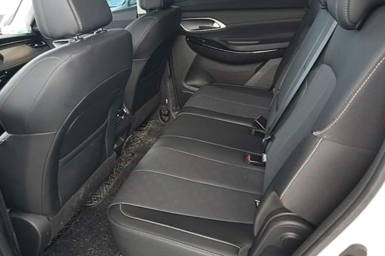 Used CHANGAN X7 PLUS 2024 1.5T Automatic Prestige 7-Seater Left Rear Seat