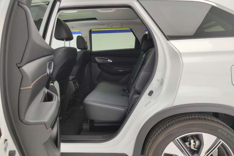 Used CHANGAN X7 PLUS 2024 1.5T Automatic Luxury 7-Seater Left Rear Seat