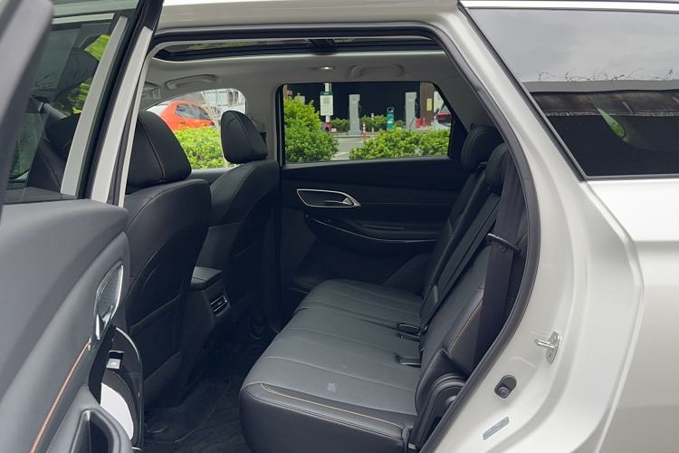 Used CHANGAN X7 PLUS 2024 1.5T Automatic Luxury 7-Seater Left Rear Seat