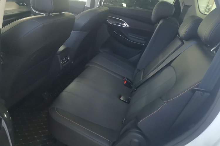 Used CHANGAN X7 PLUS 2024 1.5T Automatic Luxury 7-Seater Left Rear Seat
