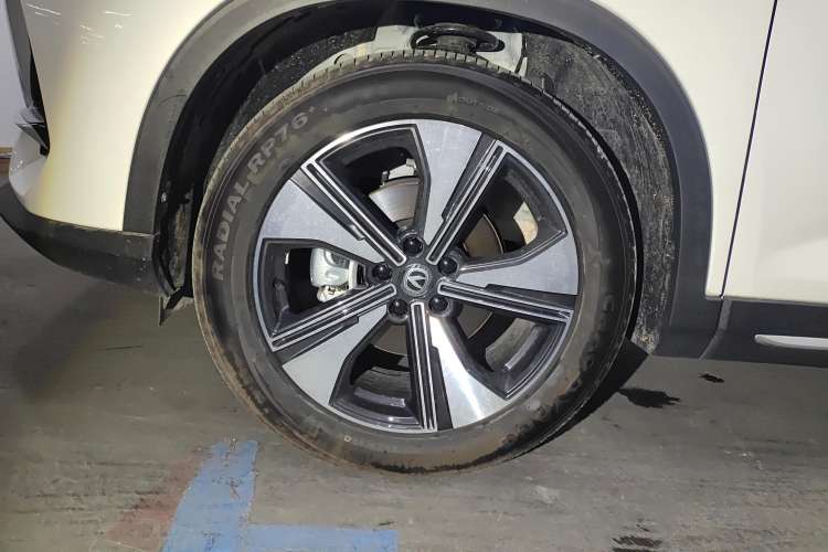 Used CHANGAN X7 PLUS 2024 1.5T Automatic Luxury 7-Seater Left Rear Wheel Hub