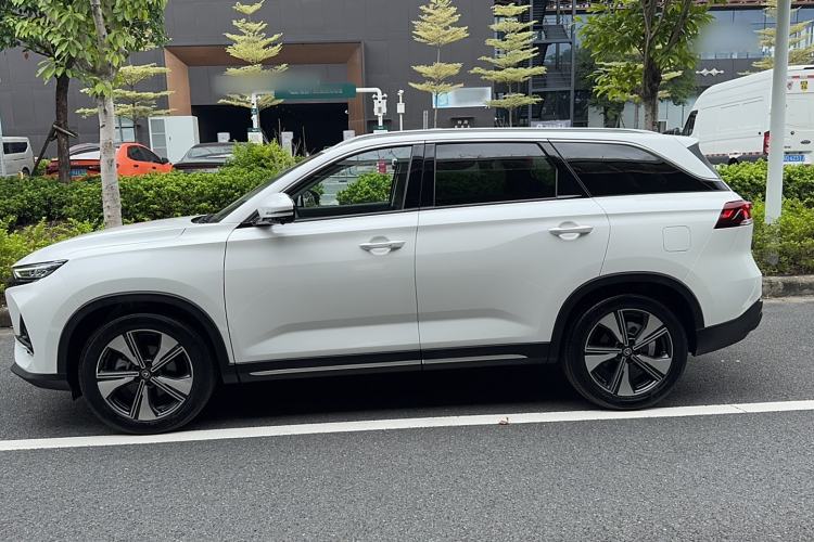 Used CHANGAN X7 PLUS 2024 1.5T Automatic Luxury 7-Seater Left Side