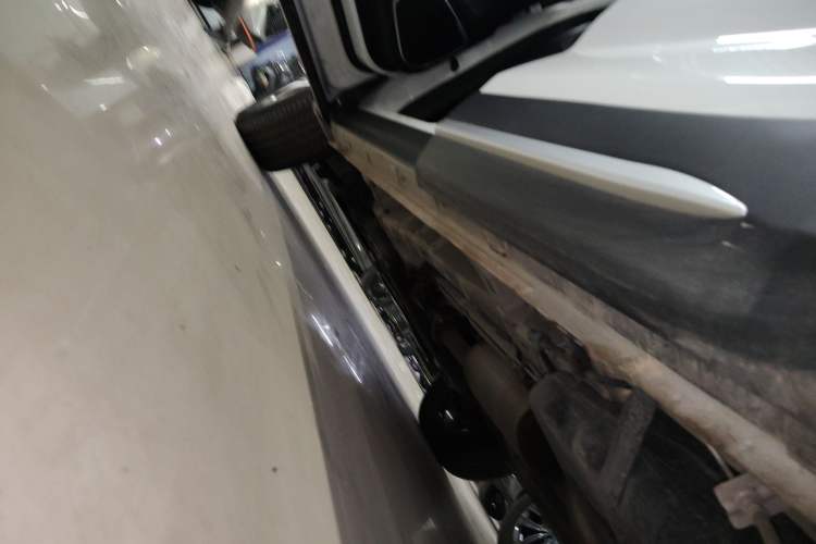 Used CHANGAN X7 PLUS 2024 1.5T Automatic Luxury 7-Seater Left Side Sill