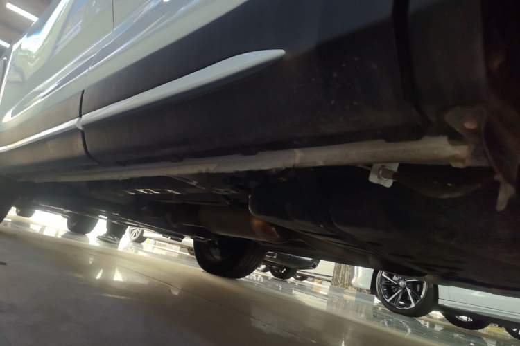 Used CHANGAN X7 PLUS 2024 1.5T Automatic Luxury 7-Seater Left Side Sill