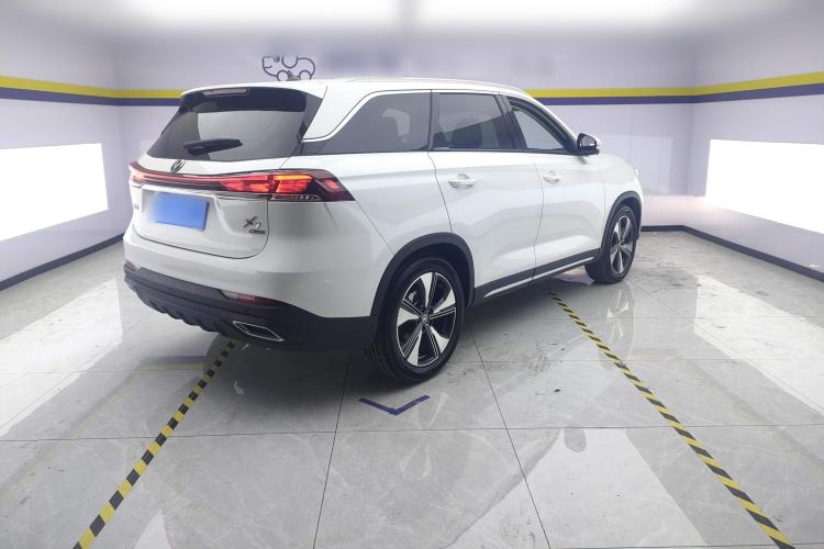 Used CHANGAN X7 PLUS 2024 1.5T Automatic Luxury 7-Seater Rear Right 45 Deg