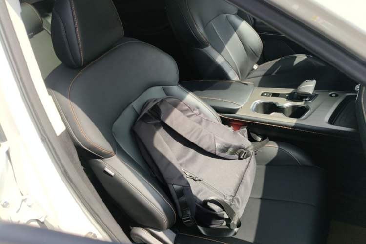 Used CHANGAN X7 PLUS 2024 1.5T Automatic Prestige 7-Seater Right Front Seat