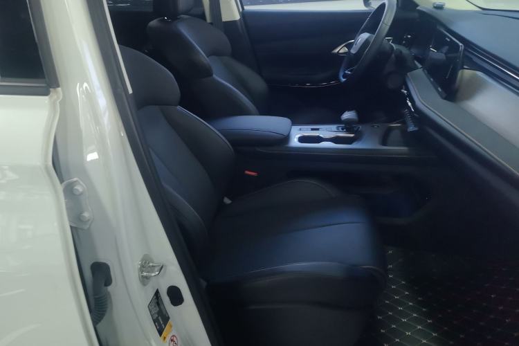 Used CHANGAN X7 PLUS 2024 1.5T Automatic Luxury 7-Seater Right Front Seat