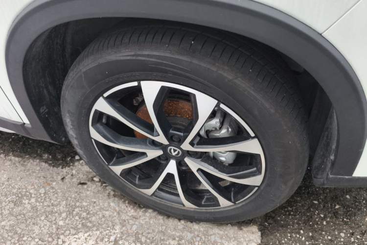 Used CHANGAN X7 PLUS 2024 1.5T Automatic Prestige 7-Seater Right Front Wheel Hub