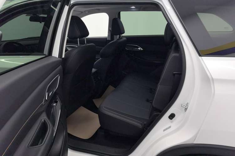 Used CHANGAN X7 PLUS 2024 1.5T Automatic Luxury 7-Seater Right Rear Seat