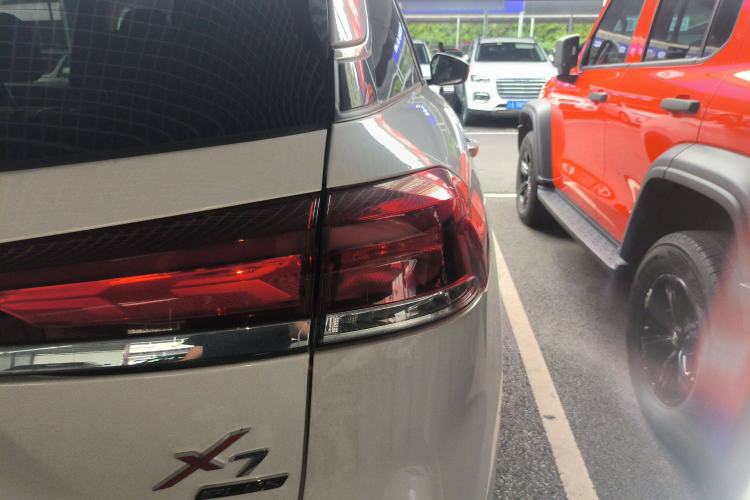 Used CHANGAN X7 PLUS 2024 1.5T Automatic Luxury 7-Seater Right Rear Taillight