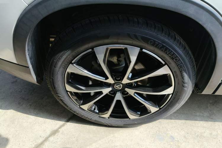 Used CHANGAN X7 PLUS 2024 1.5T Automatic Prestige 7-Seater Right Rear Wheel Hub