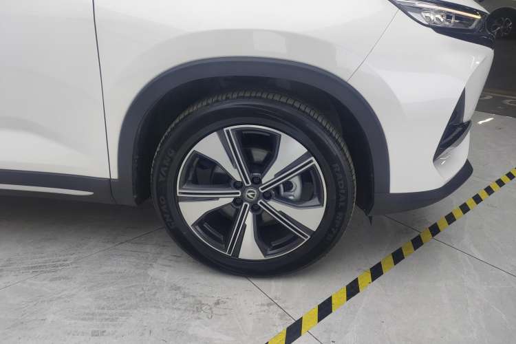 Used CHANGAN X7 PLUS 2024 1.5T Automatic Luxury 7-Seater Right Rear Wheel Hub