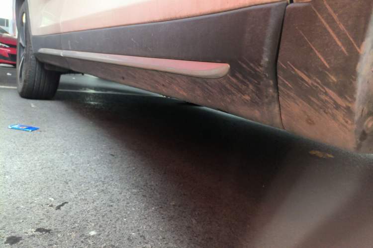 Used CHANGAN X7 PLUS 2024 1.5T Automatic Luxury 7-Seater Right Side Sill