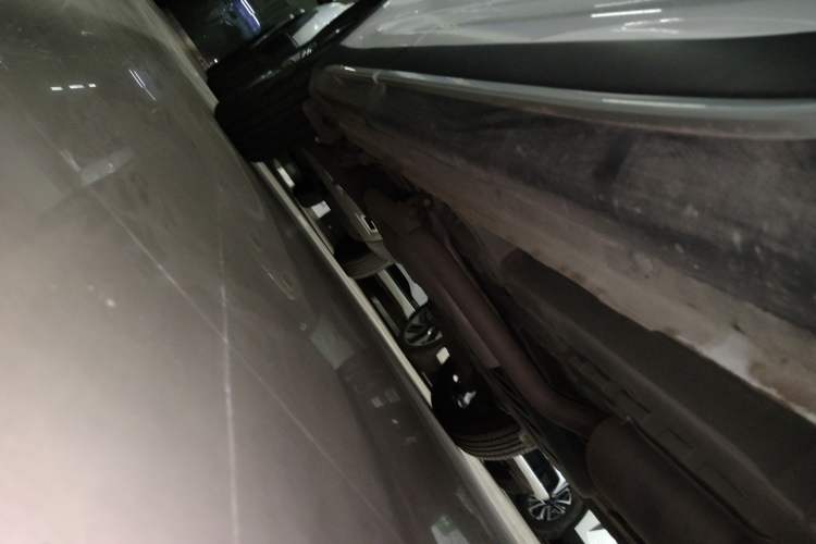 Used CHANGAN X7 PLUS 2024 1.5T Automatic Luxury 7-Seater Right Side Sill