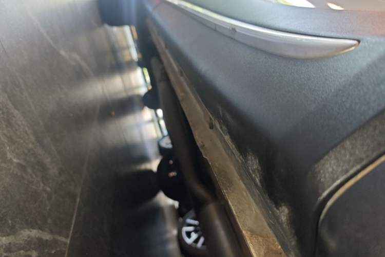Used CHANGAN X7 PLUS 2024 1.5T Automatic Prestige 7-Seater Right Side Sill