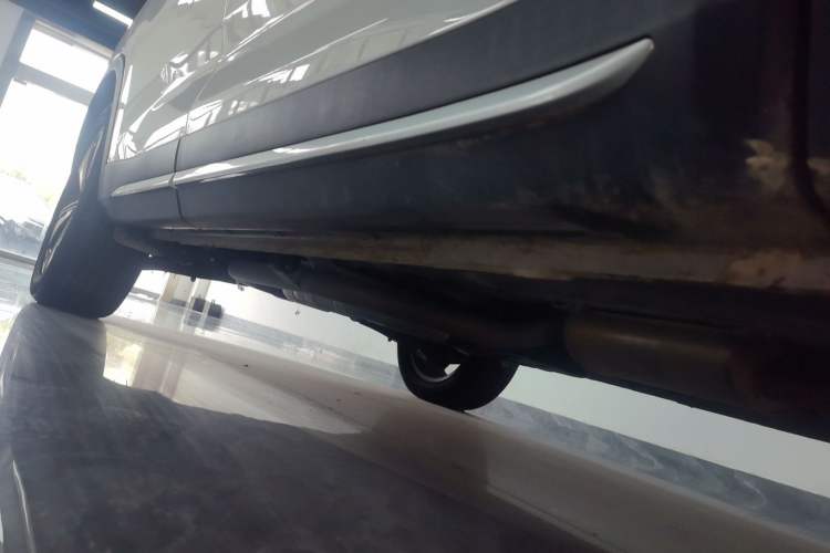Used CHANGAN X7 PLUS 2024 1.5T Automatic Luxury 7-Seater Right Side Sill