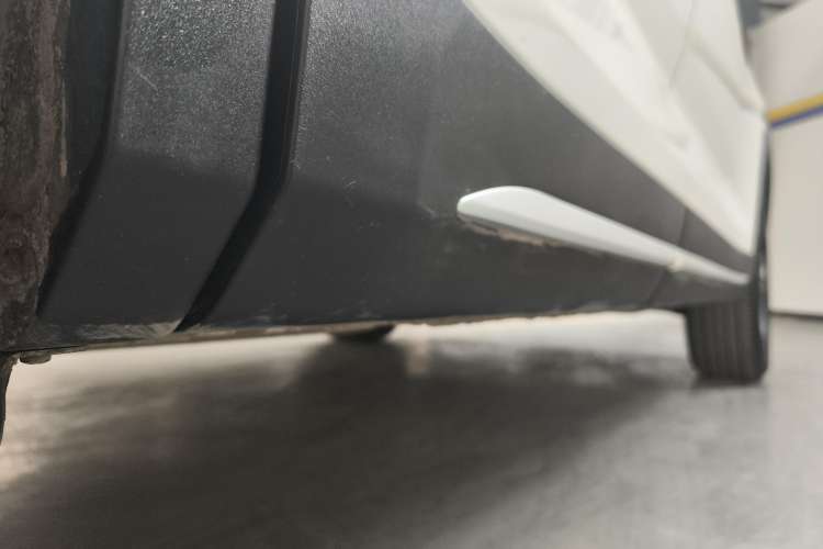 Used CHANGAN X7 PLUS 2024 1.5T Automatic Luxury 7-Seater Right Side Sill