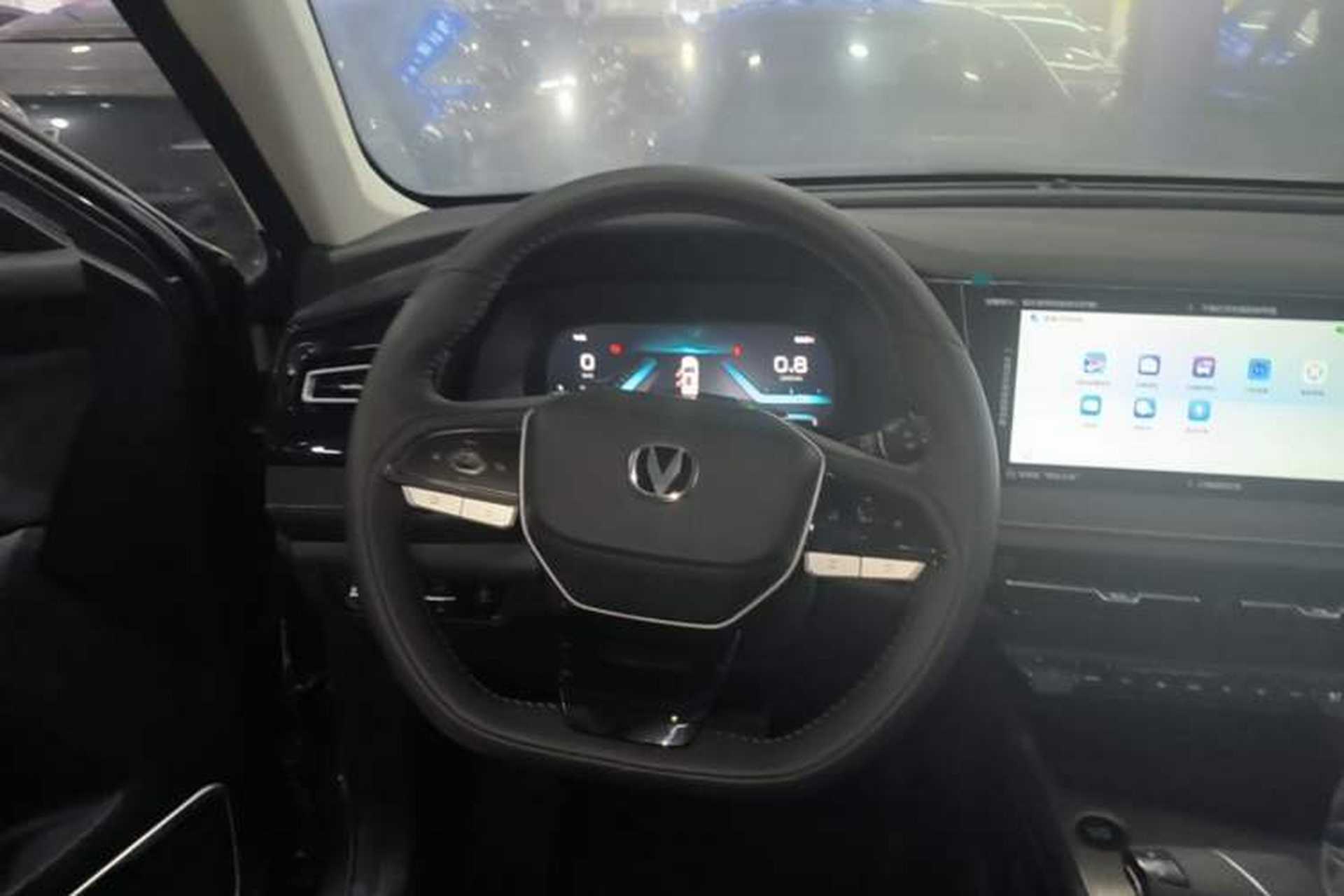 Used CHANGAN X7 PLUS 2024 1.5T Automatic Luxury 7-Seater Steering Wheel