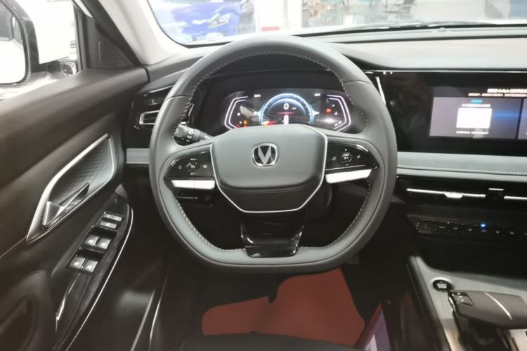 Used CHANGAN X7 PLUS 2024 1.5T Automatic Prestige 7-Seater Steering Wheel