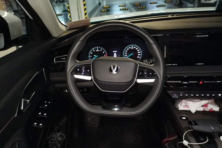 Used CHANGAN X7 PLUS 2024 1.5T Automatic Smart Enjoyment 5-Seater Steering Wheel